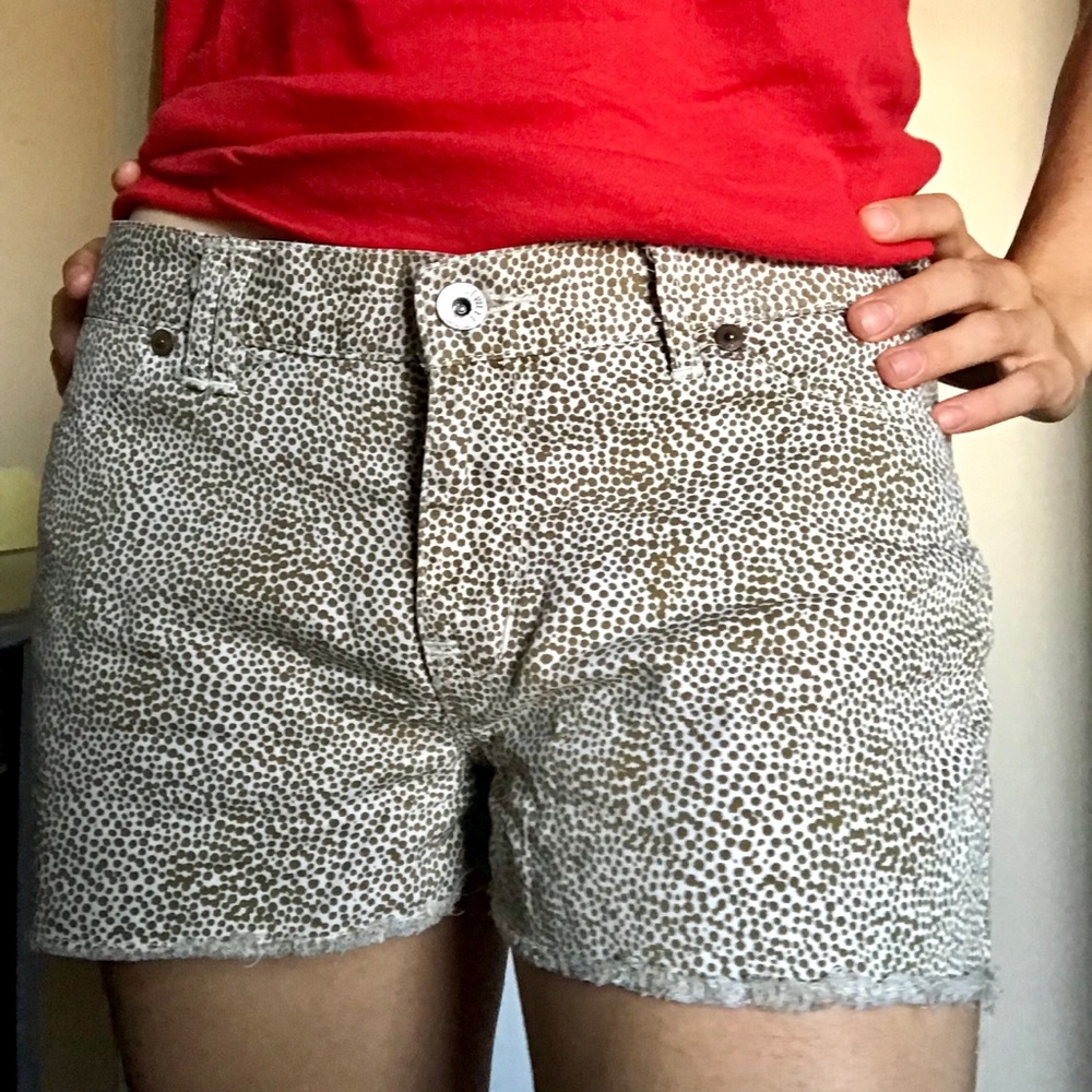 🍭 Madewell distressed jean patterned shorts